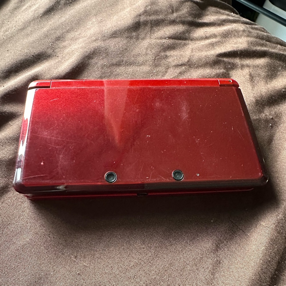 Nintendo Red Handheld Console Dual-Screen Design - Picture 2 of 3